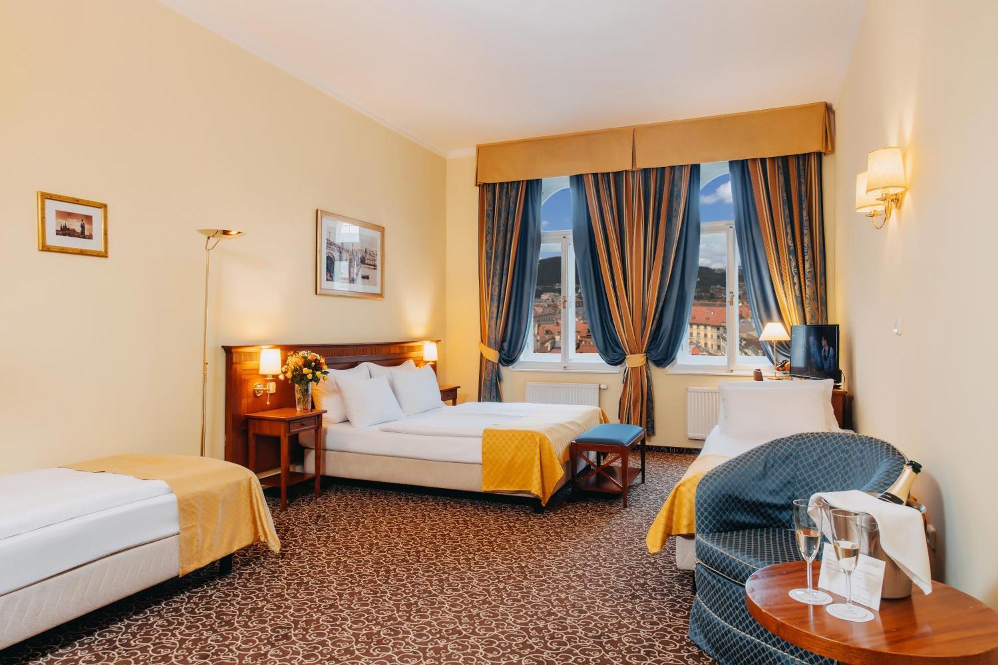 Louis Leger Hotel