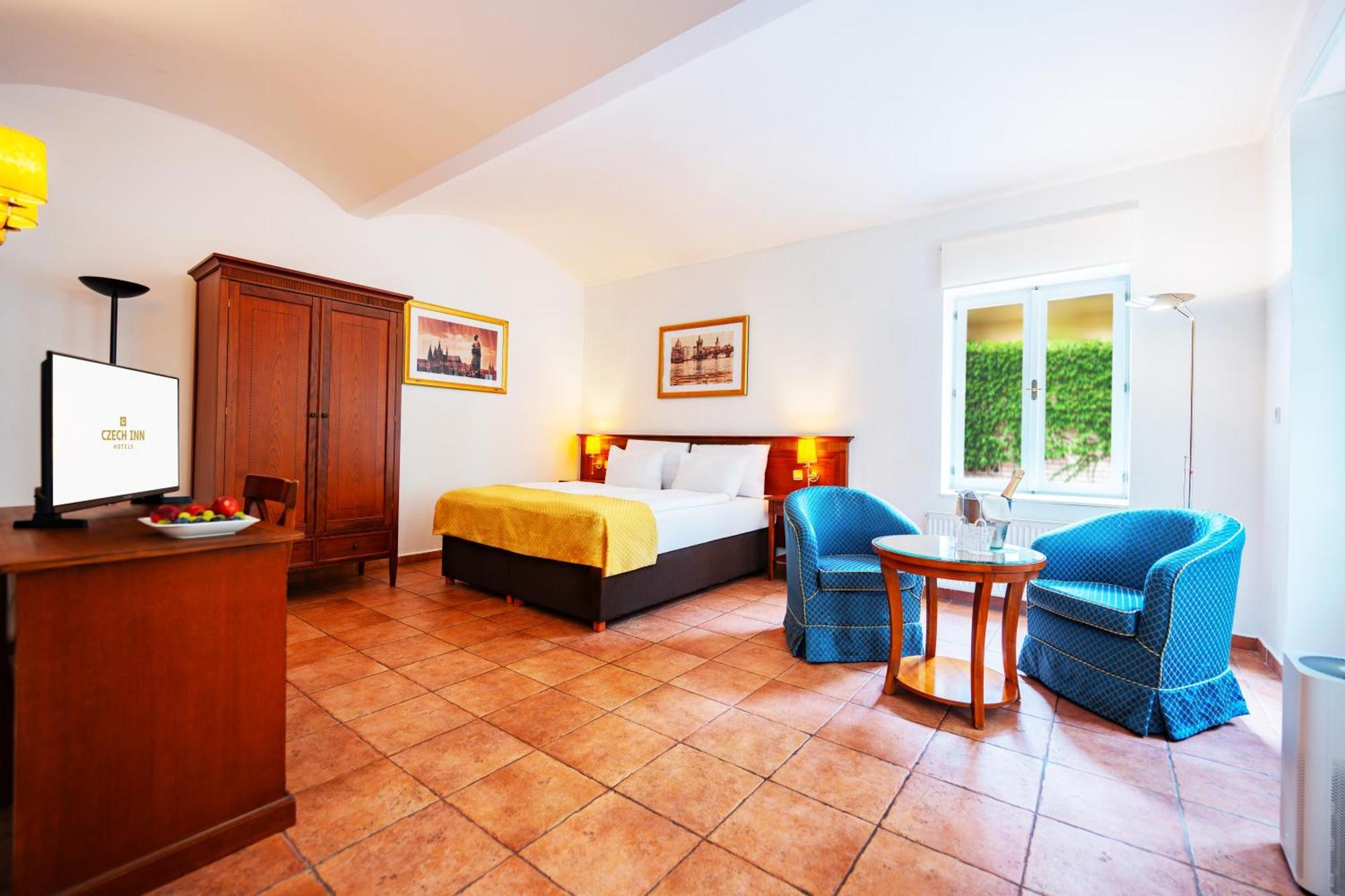 Louis Leger Hotel